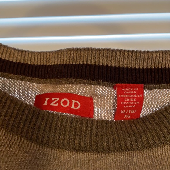 IZOD Men’s lightweight sweater NWOT - Picture 3 of 3